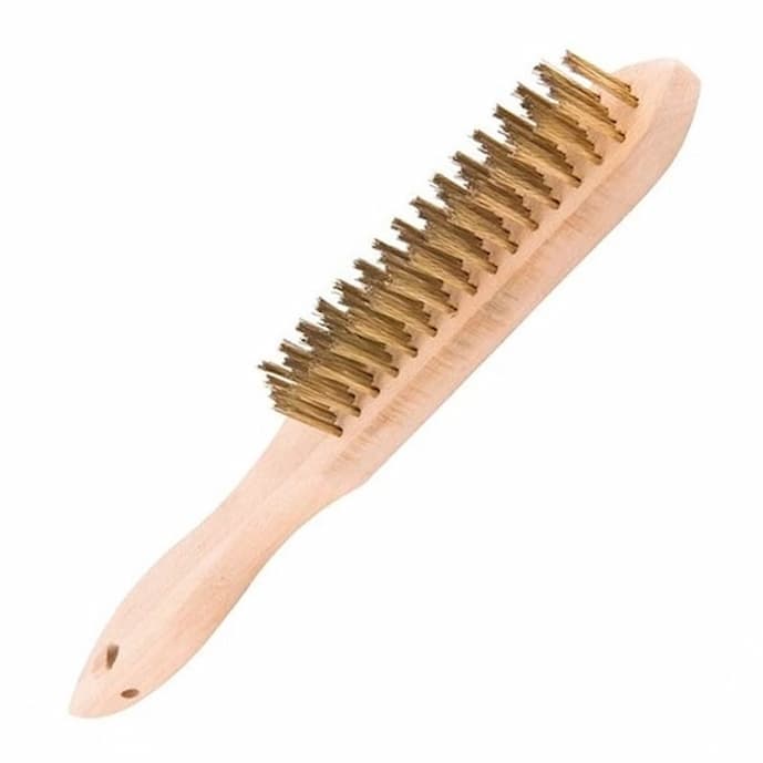 Escovas de latão manual com cabo: saiba mais